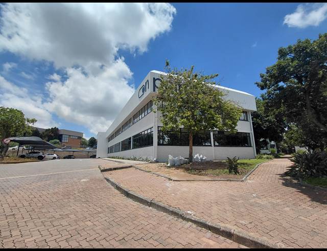 110M² OFFICE TO LET IN HALFWAY HOUSE